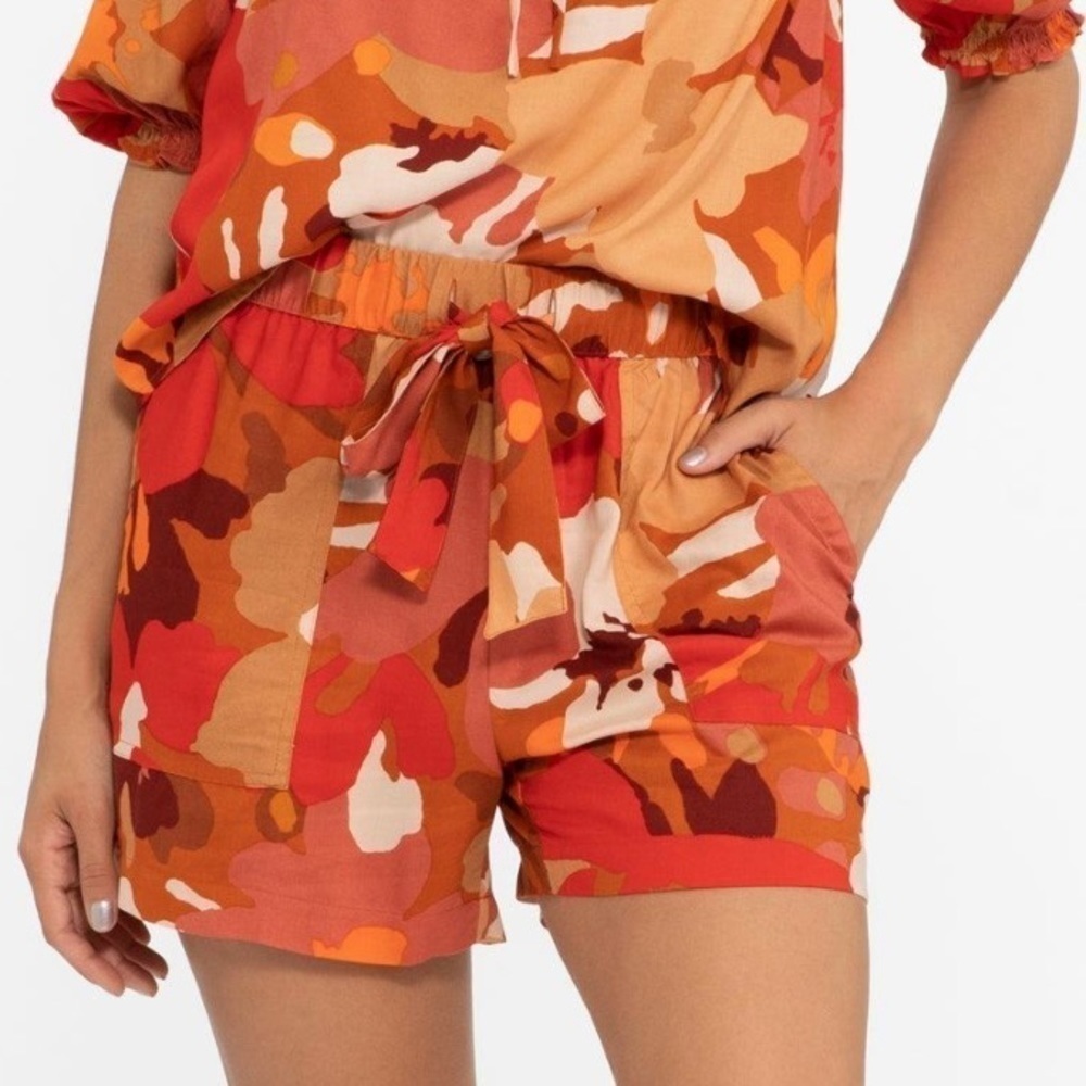 NWT Sanctuary Endless Summer Floral Tie Waist High Rise Shorts